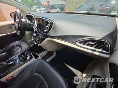 2022 Chrysler Pacifica Touring L 121.6" WB - zdjęcie 20 z 26 - miniatura
