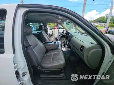 2011 Chevrolet Silverado 2500HD WT Crew Cab Long Bed 1WT - zdjęcie 18 z 32 - miniatura