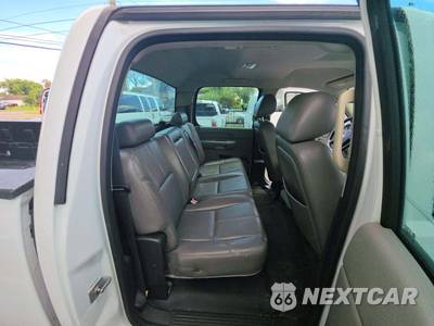 2011 Chevrolet Silverado 2500HD WT Crew Cab Long Bed 1WT - zdjęcie 16 z 32 - miniatura