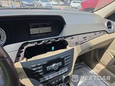 2013 Mercedes-Benz C 300 4MATIC Sedan - zdjęcie 22 z 26 - miniatura