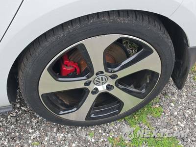 2015 Volkswagen Golf GTI SE Hatchback - zdjęcie 23 z 31 - miniatura