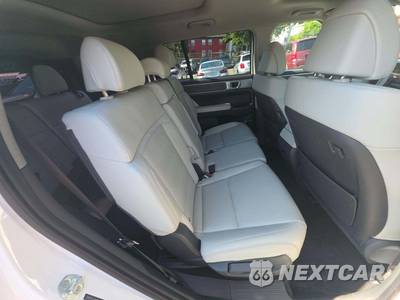 2024 Hyundai Santa Fe Limited - zdjęcie 13 z 27 - miniatura