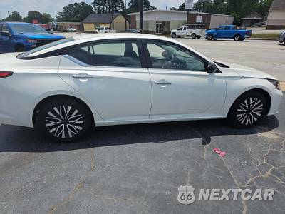 2024 Nissan Altima SV - zdjęcie 4 z 22 - miniatura
