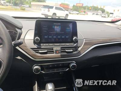 2024 Nissan Altima SV - zdjęcie 10 z 22 - miniatura
