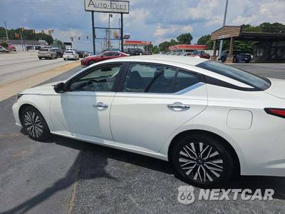 2024 Nissan Altima SV - zdjęcie 2 z 22 - miniatura