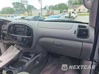 2003 Toyota Sequoia SR5 - zdjęcie 20 z 28 - miniatura