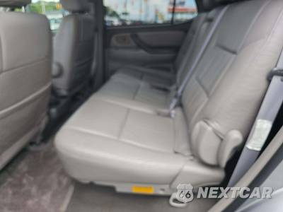 2003 Toyota Sequoia SR5 - zdjęcie 13 z 28 - miniatura
