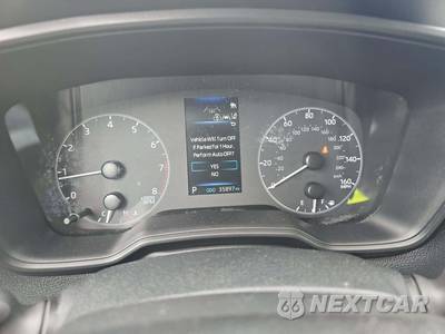 2024 Toyota Corolla Cross LE - zdjęcie 9 z 24 - miniatura