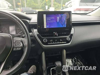 2024 Toyota Corolla Cross LE - zdjęcie 10 z 24 - miniatura