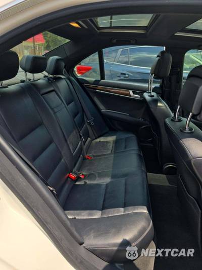 2012 Mercedes-Benz C 350 Sedan - zdjęcie 16 z 24 - miniatura