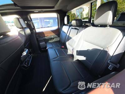 2023 Ford F-150 LARIAT Crew Cab Short Bed - zdjęcie 13 z 20 - miniatura