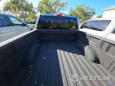 2023 Ford F-150 LARIAT Crew Cab Short Bed - zdjęcie 14 z 20 - miniatura