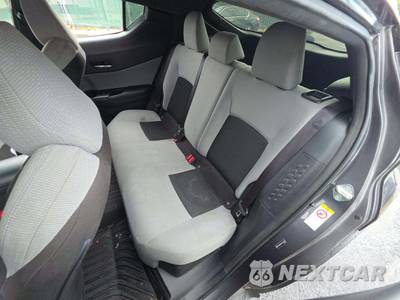 2019 Toyota C-HR XLE - zdjęcie 13 z 20 - miniatura