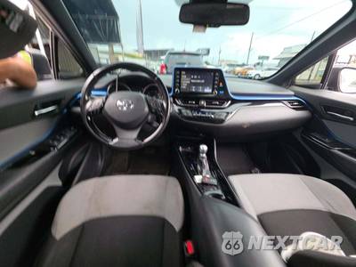 2019 Toyota C-HR XLE - zdjęcie 10 z 20 - miniatura