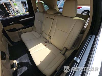 2015 Toyota Highlander XLE - zdjęcie 13 z 20 - miniatura