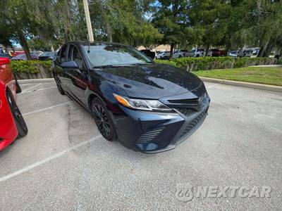 2020 Toyota Camry SE - zdjęcie 4 z 21 - miniatura