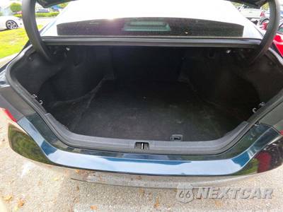2020 Toyota Camry SE - zdjęcie 14 z 21 - miniatura