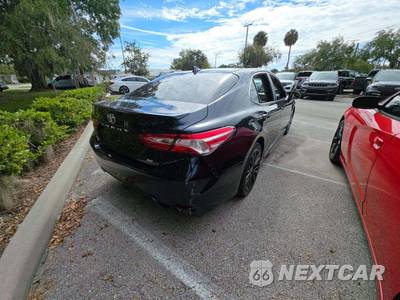 2020 Toyota Camry SE - zdjęcie 3 z 21 - miniatura