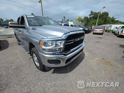 2021 Ram 2500 Tradesman Crew Cab Medium Bed - zdjęcie 4 z 21 - miniatura