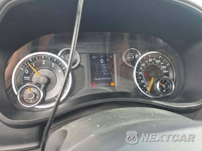 2021 Ram 2500 Tradesman Crew Cab Medium Bed - zdjęcie 9 z 21 - miniatura