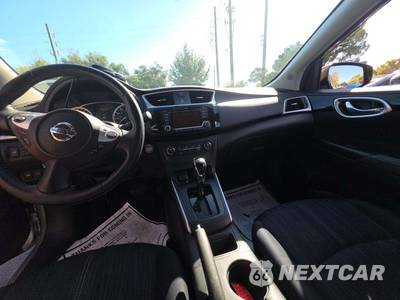 2016 Nissan Sentra SV - zdjęcie 10 z 22 - miniatura
