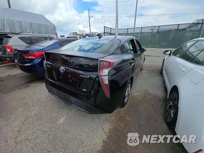 2016 Toyota Prius Two Eco - zdjęcie 3 z 20 - miniatura