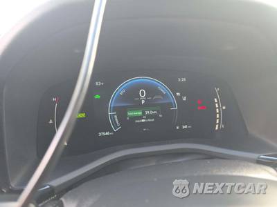 2025 Toyota Camry LE - zdjęcie 9 z 20 - miniatura