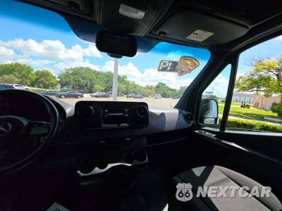 2019 Mercedes-Benz Sprinter 2500 Cargo Van High Roof 170.0" WB - zdjęcie 10 z 22 - miniatura