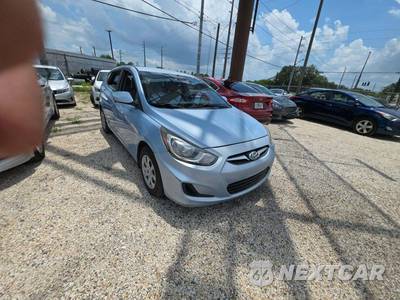 2013 Hyundai Accent GS Hatchback - zdjęcie 4 z 23 - miniatura