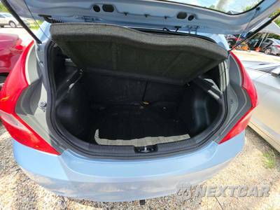 2013 Hyundai Accent GS Hatchback - zdjęcie 14 z 23 - miniatura