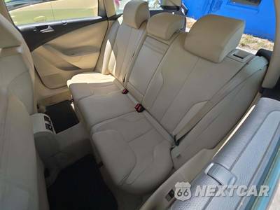 2010 Volkswagen Passat Wagon Komfort - zdjęcie 13 z 20 - miniatura