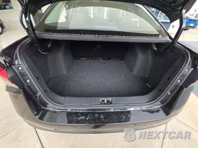 2025 Nissan Versa SV - zdjęcie 14 z 21 - miniatura