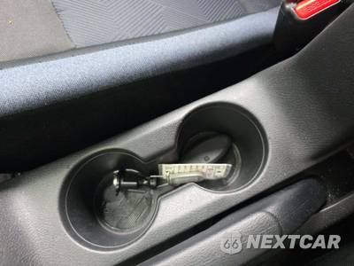 2025 Nissan Versa SV - zdjęcie 8 z 21 - miniatura