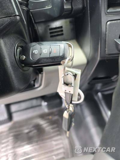 2018 Ford F-150 XL Extended Cab Medium Bed w/Rear Doors - zdjęcie 8 z 21 - miniatura