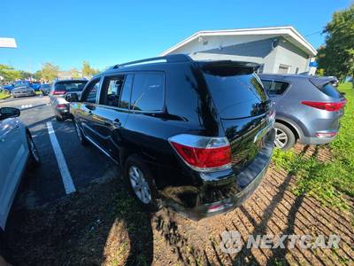 2013 Toyota Highlander SE - zdjęcie 2 z 21 - miniatura
