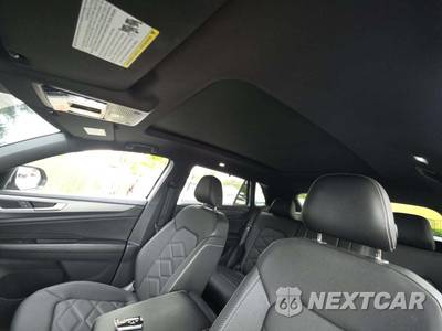 2025 Volkswagen Atlas Cross Sport 2.0T SE w/Technology - zdjęcie 11 z 22 - miniatura