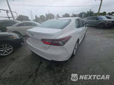 2022 Toyota Camry LE - zdjęcie 3 z 20 - miniatura
