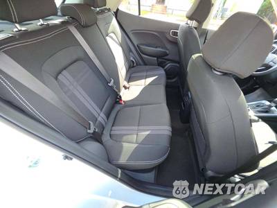 2026 Hyundai Venue SEL - zdjęcie 16 z 20 - miniatura