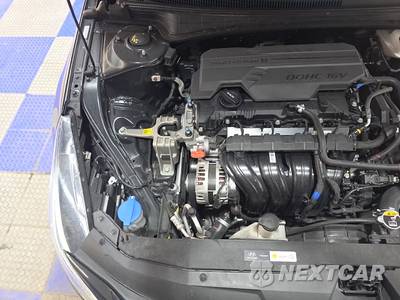 2023 Hyundai Elantra SEL - zdjęcie 25 z 28 - miniatura