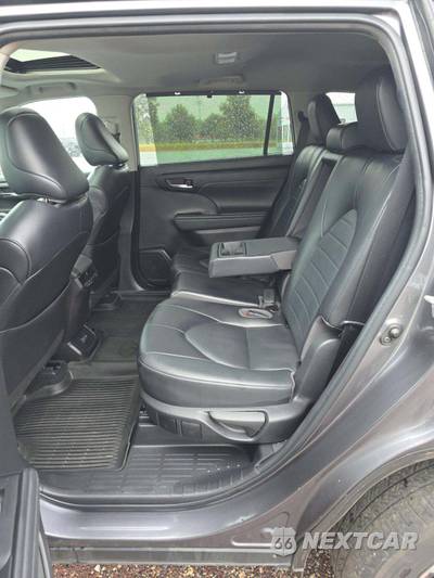 2022 Toyota Highlander XLE - zdjęcie 10 z 20 - miniatura