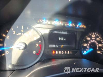 2017 Ford F-150 XL Extended Cab Medium Bed w/Rear Doors - zdjęcie 9 z 36 - miniatura