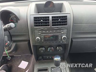 2008 Dodge Nitro SXT - zdjęcie 10 z 23 - miniatura