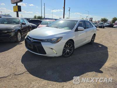 2017 Toyota Camry XSE - zdjęcie 1 z 33 - miniatura
