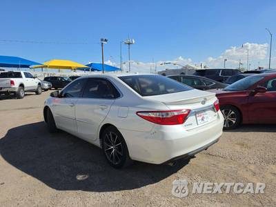 2017 Toyota Camry XSE - zdjęcie 2 z 33 - miniatura