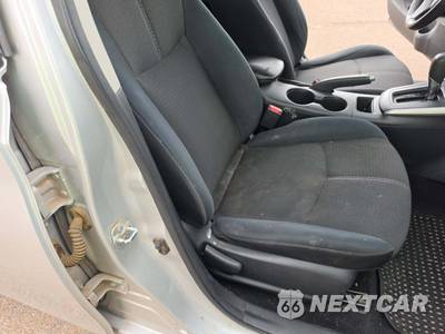 2016 Nissan Sentra S - zdjęcie 15 z 20 - miniatura