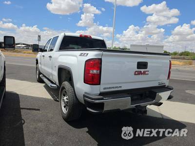 2018 GMC Sierra 2500HD Crew Cab Medium Bed - zdjęcie 2 z 39 - miniatura