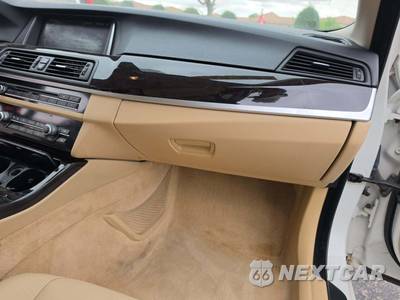 2015 BMW 5 Series Sedan 528i xDrive - zdjęcie 19 z 23 - miniatura