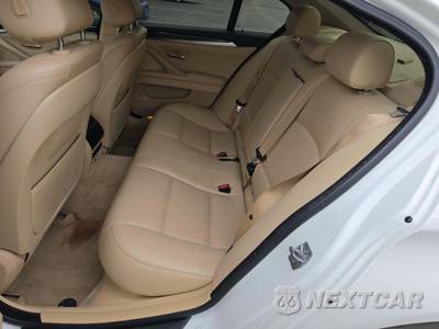 2015 BMW 5 Series Sedan 528i xDrive - zdjęcie 13 z 23 - miniatura