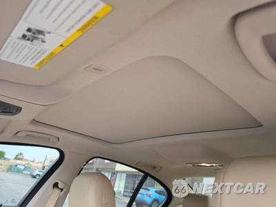 2015 BMW 5 Series Sedan 528i xDrive - zdjęcie 11 z 23 - miniatura