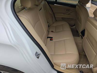 2015 BMW 5 Series Sedan 528i xDrive - zdjęcie 16 z 23 - miniatura